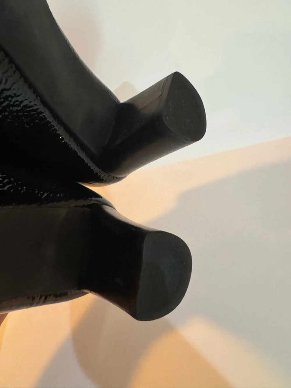 Tory Burch black patent leather pumps gold emblem 8.5